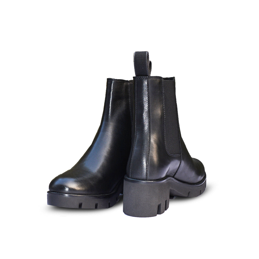 Gallucha Paris black leather ankle boots